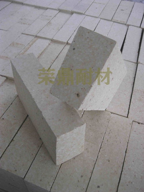 鄭州榮鼎耐火材料 專業(yè)鑄造工業(yè)基石，可靠品質(zhì)值得信賴